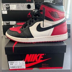 AJ 1 Hi Red Toe, Black White Red Hi. Shoes are worn in good condition.